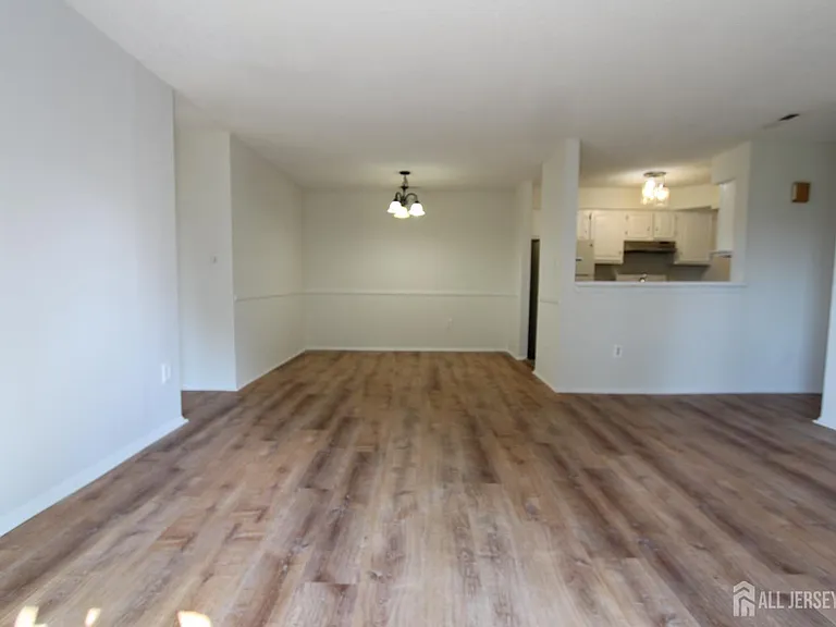 1915 Aspen Dr — Photo 5