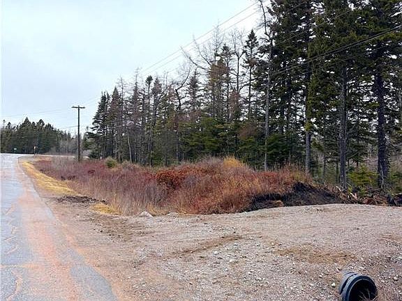 5th image of Mink Brook Rd