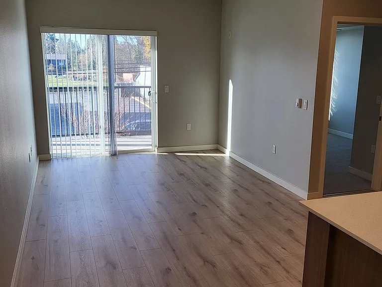 Pacific Ridge Apartments — Photo 19