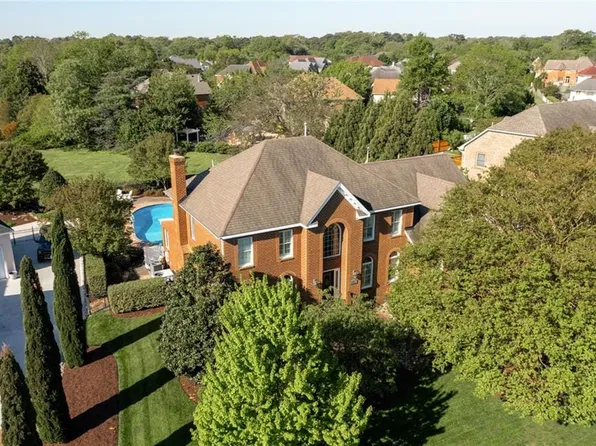 3821 Church Point Rd, Virginia Beach, VA 23455