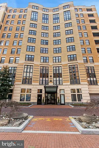 400 Massachusetts Ave NW Photo 1