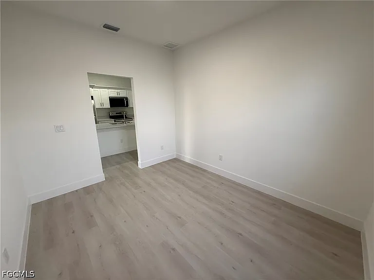 227 Hightower Ave S — Photo 11