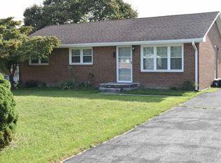 5295 Ridgecrest Ave, Pulaski, VA 24301