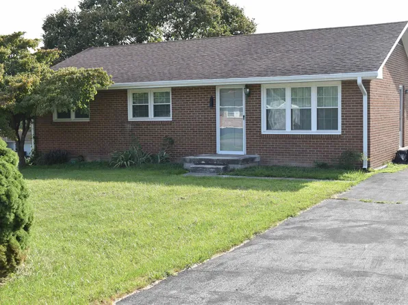 5295 Ridgecrest Ave, Pulaski, VA 24301