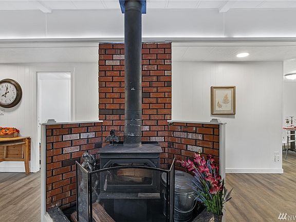 3rd image of 3228 SE Puffin Ln