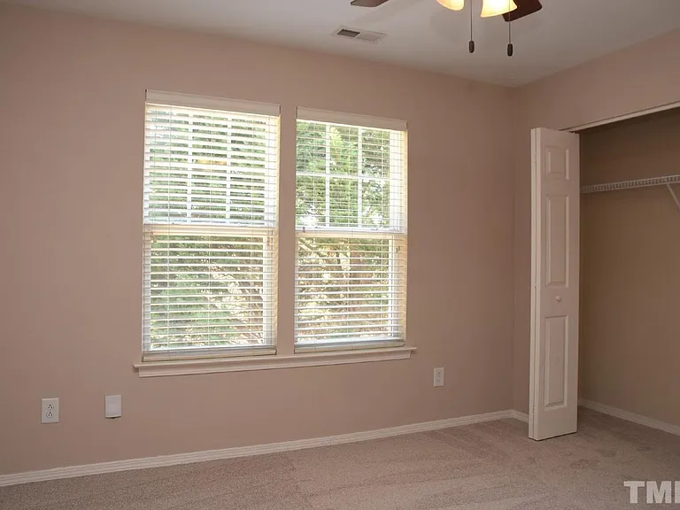 8224 Stone Cellar Dr — Photo 25