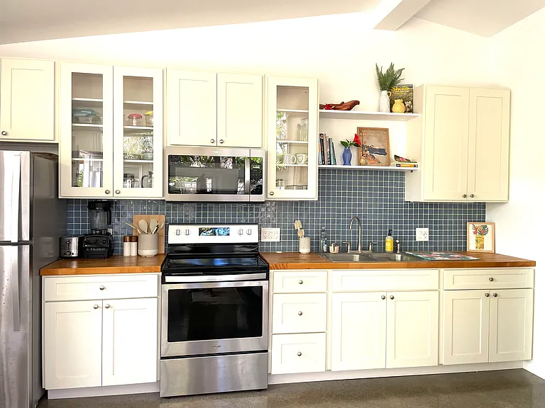 67-105 Kila Way — Photo 3