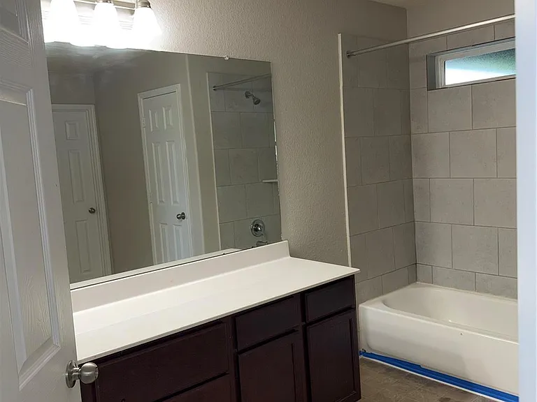 2227 Sanders Brook Dr — Photo 9