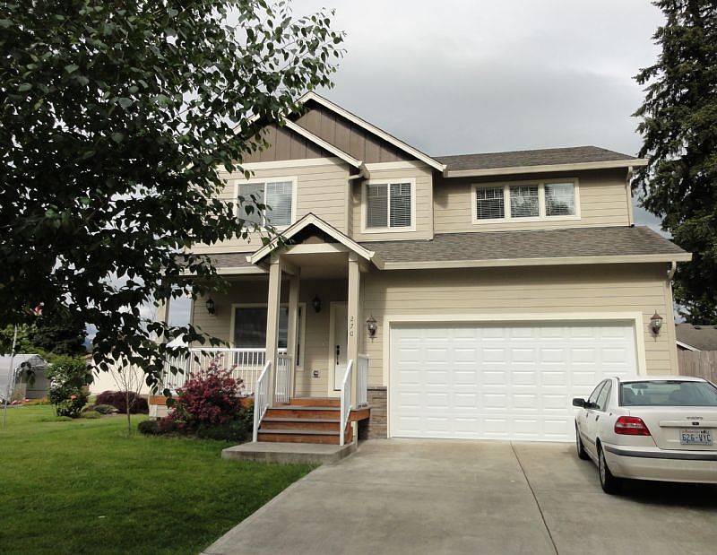 1st image of 270 Fir Ave