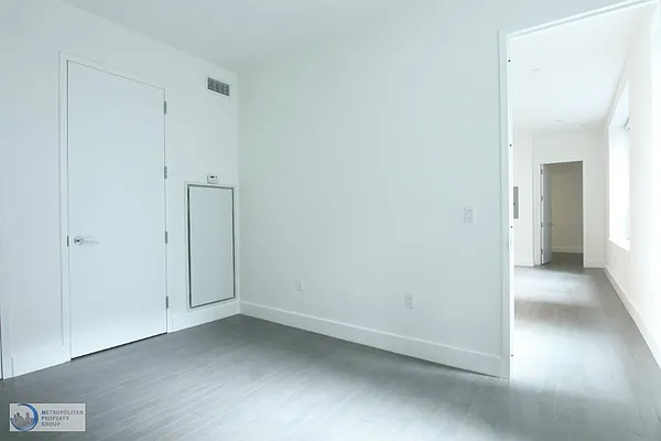 Rented by Metropolitan Property Group | media 30