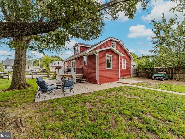 24 Lake Ave, Quinton, NJ 08072