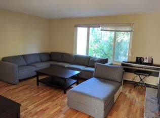 39 151st Pl SE #1, Bellevue, WA 98007