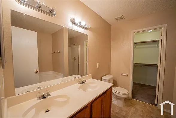 750 Lowe Dr — Photo 13