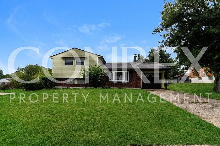 1st image of 2571 Bracebridge Dr