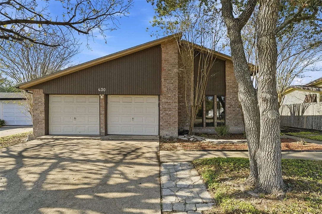 430 Paloma St, Corpus Christi TX - Owner Finance Home