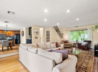 96 Bridge St, Medfield, MA 02052