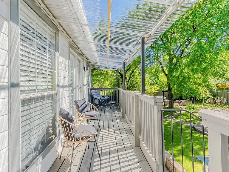 1206 Kendolph Dr — Photo 4