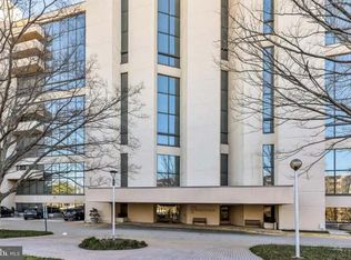 1101 S Arlington Ridge Rd APT 413, Arlington, VA 22202
