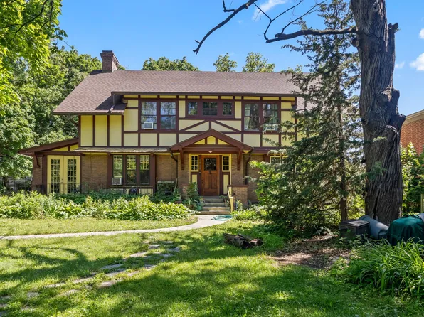 2920 Kingman Blvd, Des Moines, IA 50311