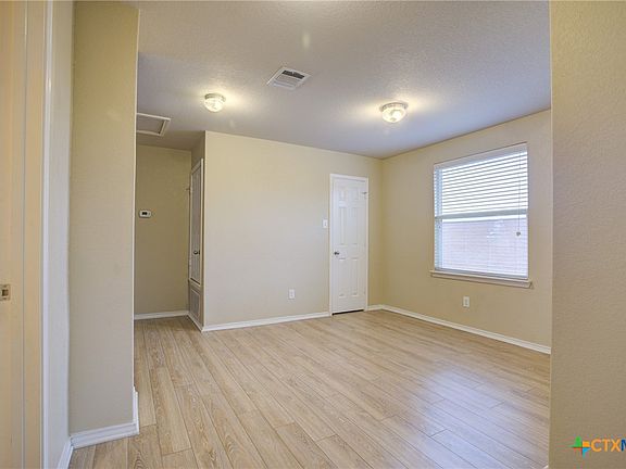 4th image of 525 Tom Kemp Dr