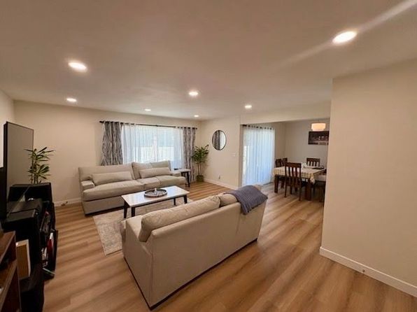 110 Casuda Canyon Dr APT A