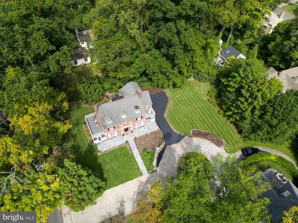 425 N Swarthmore Ave, Swarthmore, PA 19081