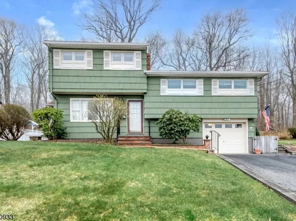 7 Amendola Dr, Netcong Boro, NJ 07857