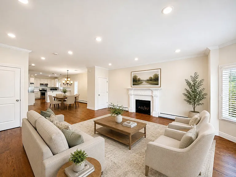 78 Lincoln Ave — Photo 2