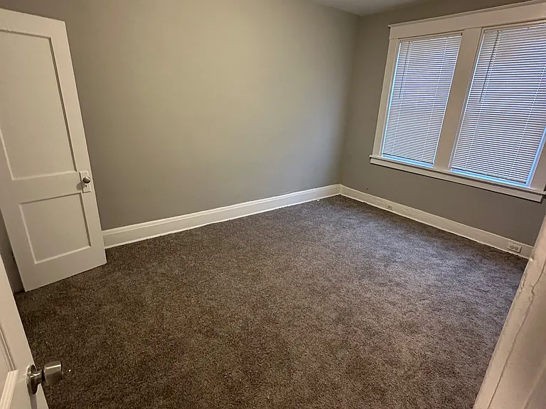 3232 Presstman St — Photo 10