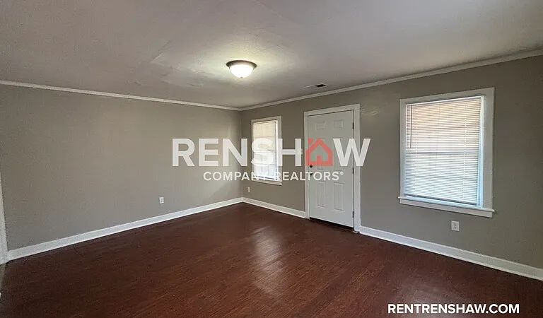 1840 Hartland St — Photo 5