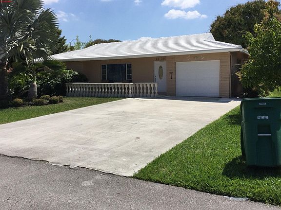 4th image of 9408 NW 72nd Ct