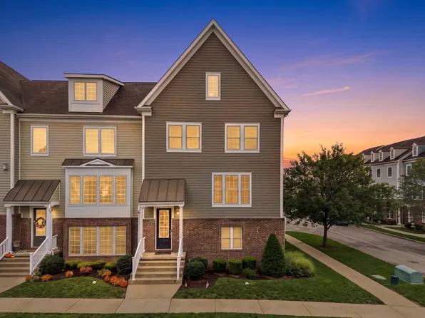241 Riverfront St, Oakmont, PA 15139