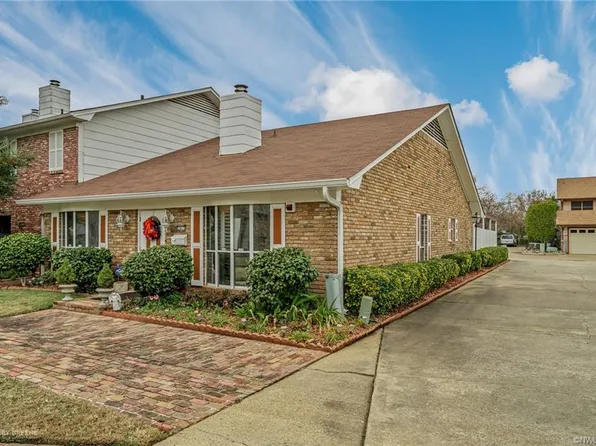 2617 Village Ln, Bossier City, LA 71112