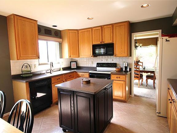 3rd image of 5370 Wheatmore Ct