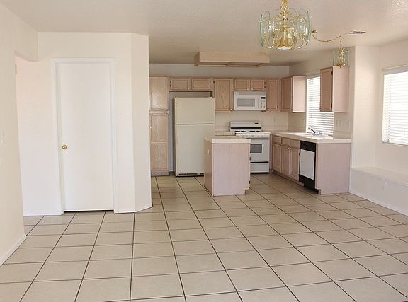 3rd image of 7012 Wood Bark Dr