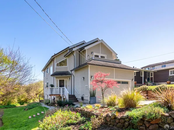 584 Hermosa Ave, Half Moon Bay, CA 94019