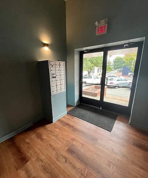 907 Caroline St #9 — Photo 15
