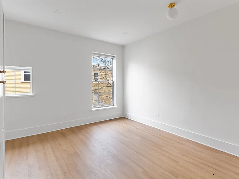 31 Hope St #204 — Photo 4