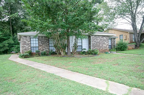 104B Westscott Dr Photo 1