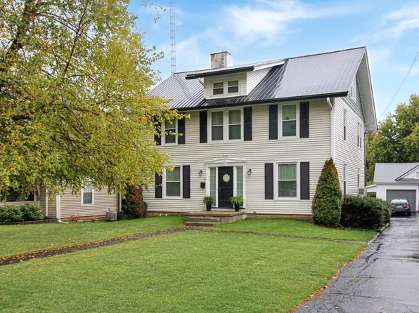 310 W High St, Mount Sterling, KY 40353