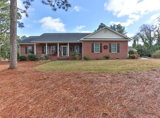 201 Entwistle St, Hamlet, NC 28345