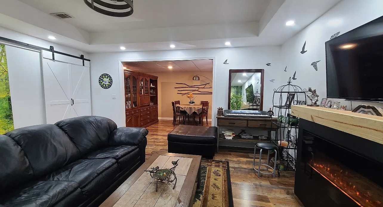 2 bed, 1712 sqft, $1,900 — Photo 3