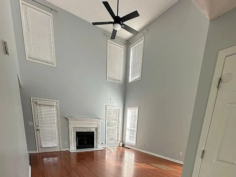 1261 Lakeview Rd — Photo 13