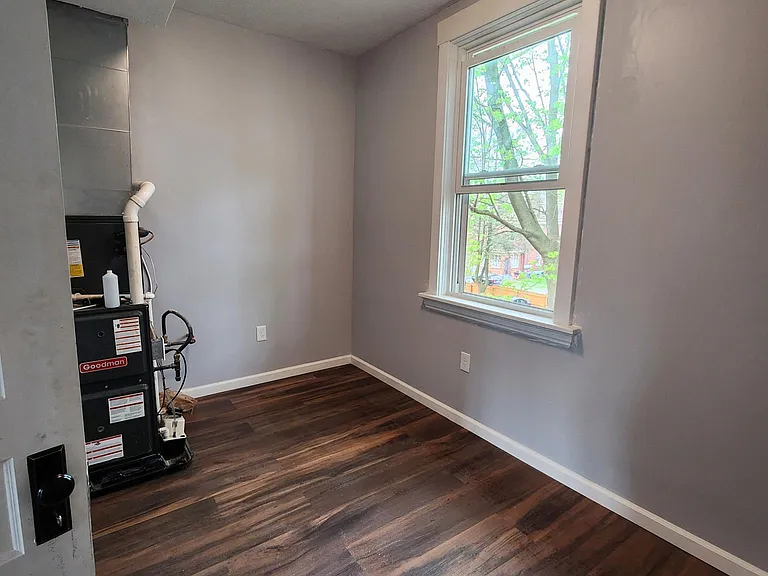148 S Bryant Ave #2 — Photo 7