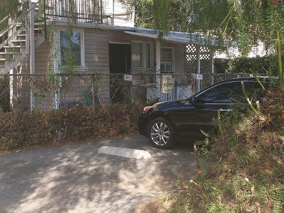 2nd image of 3972 10th St APT 4