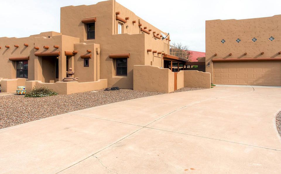 1st image of 939 S Linda Cir