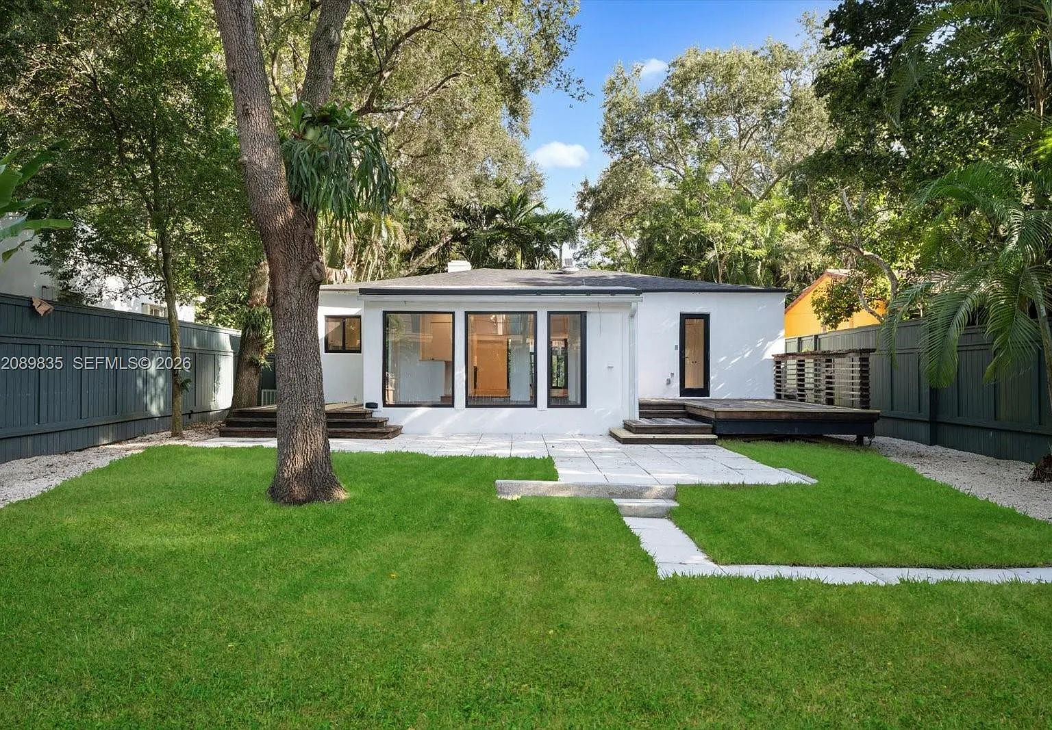 Irvington — Photo 1