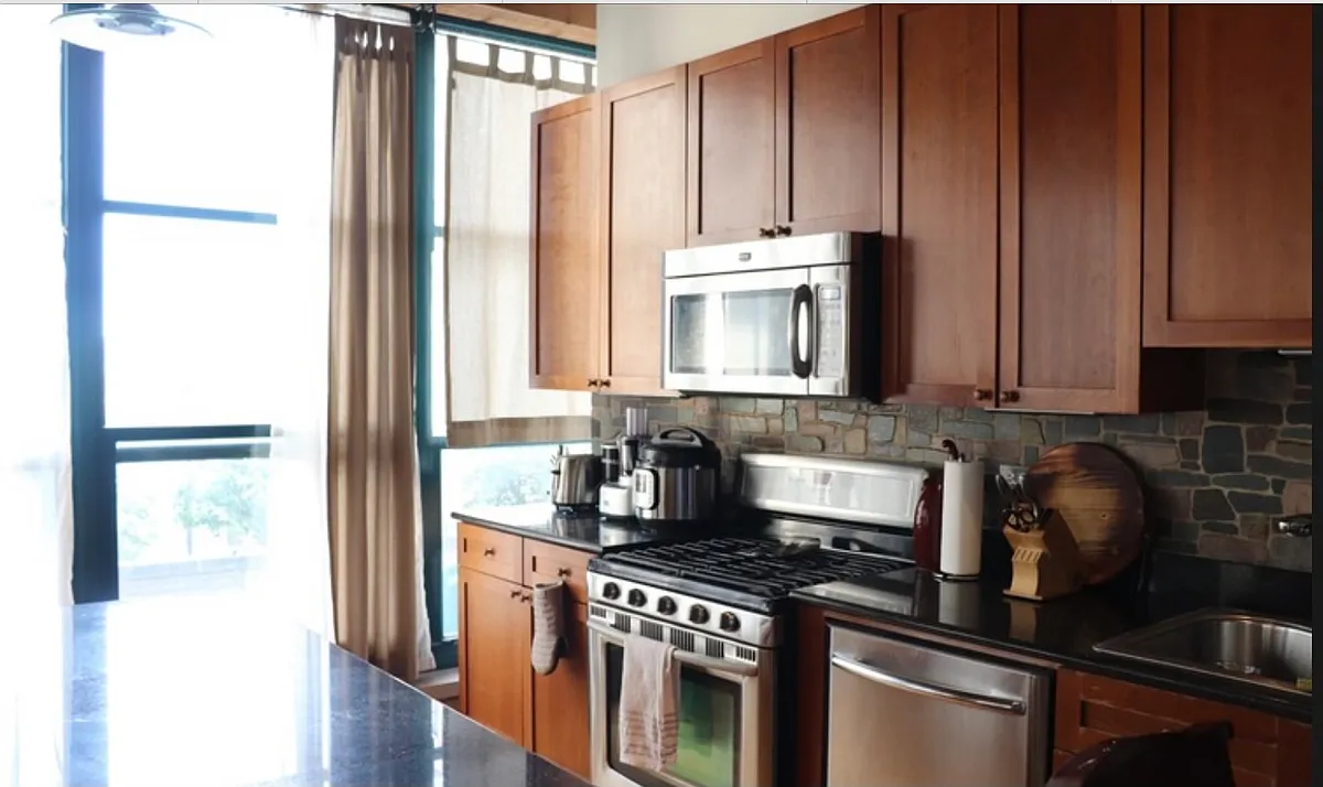 Photo 2 of 11 - 1133 S Wabash Ave #306 - Chicago, IL Building Photo - 1133 S Wabash Ave #306