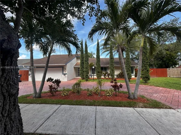 10115 SW 127th Ct, Miami, FL 33186