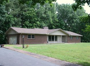 214 Hillcrest Rd, Manchester, TN 37355